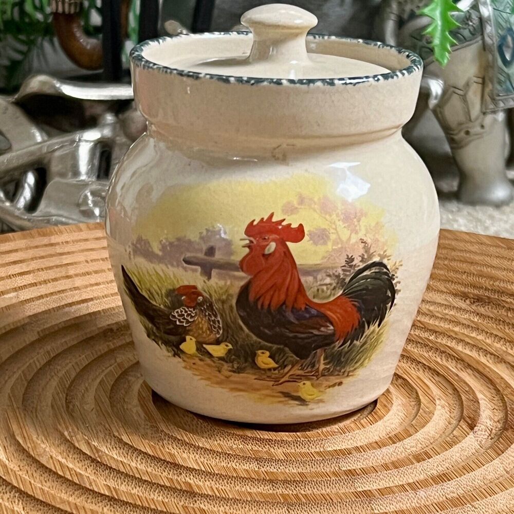 VINTAGE Marked CASEY POTTERY MARSHALL TEXAS 1995 Hand Made Honey Or Sugar Pot